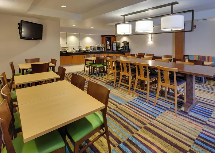 Fairfield Inn & Suites By Marriott San Francisco Airport